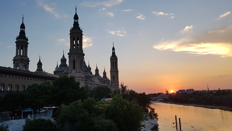rio, history, tower, no people, zaragoza, tree, cloud - sky, spain, atardecer, sunset, sky, aragón, city, iglesia, el pilar, plant, tourism, travel destinations