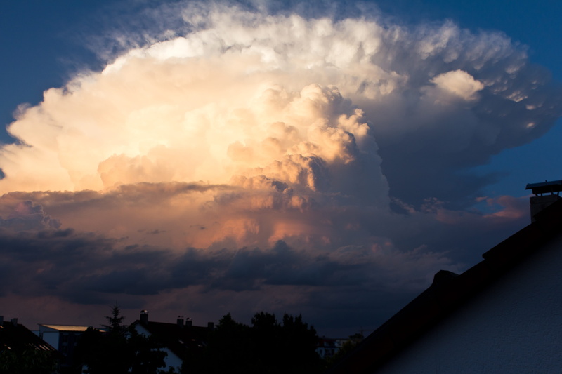 building exterior, atmosphere, nature, built structure, golden hour, house, cumulonimbus, roof, clouds, no people, meteorology, dramatic sky, scenics - nature