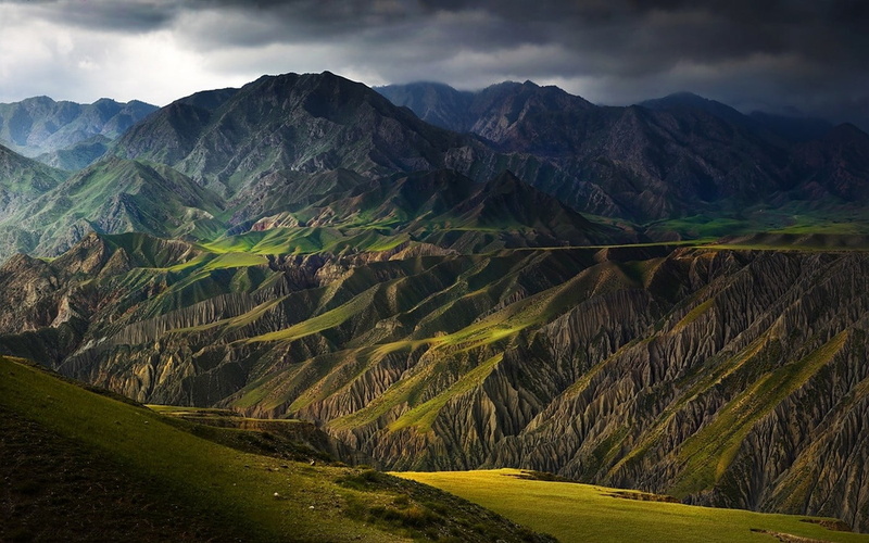 remote, landscape, outdoors, green color, mountain peak, idyllic, tranquility, nature, land, sunlight, canyon, mountain, formation, day, non-urban scene