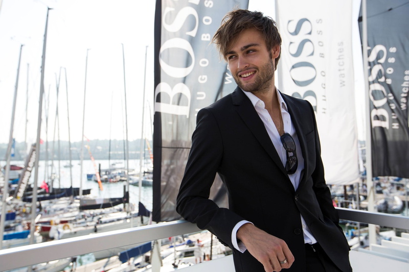 professional Occupation, outdoors, adult, portrait, business, well-dressed, urban Scene, douglass, smiling, 1080P, hugo boss, one Person, male Beauty