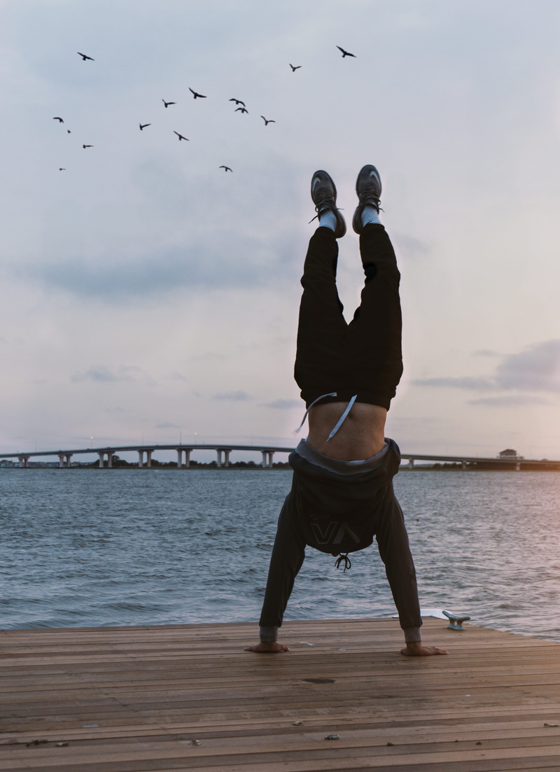 sport, boy, 4K, man, beauty in nature, nature, ocean city, leisure activity, sunrise, dock, two people, athletic, animals in the wild, bridge, tall, sunflare