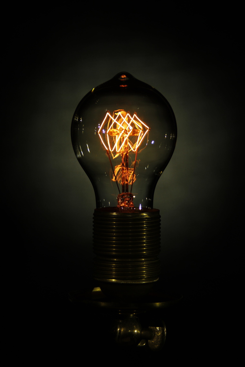 imagination, indoors, light, single object, edison, unfinished, glowing, studio shot, halogen, no people, filament, electric light, transparent, inspiration