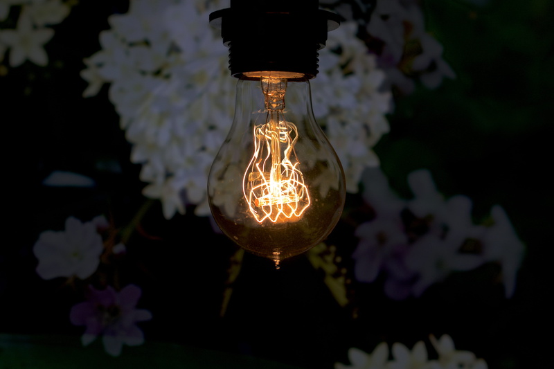 power supply, close, electric light, glow wire, light - natural phenomenon, disappearing, 5K, bulbs, retro lamp, led, focus on foreground, no people, close-up