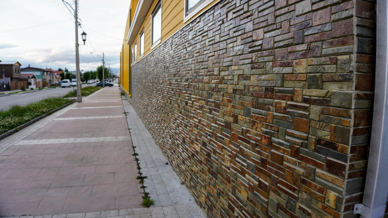 brick wall, footpath, 5K, transportation, building exterior, sidewalk, city, day, the way forward, architecture, paving stone, direction, no people, sky