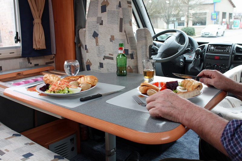 human body part, recreational vehicle, refreshment, eating, drink, breakfast, leisure activity, holding, food, camper life, rv, glass, human hand, food and drink