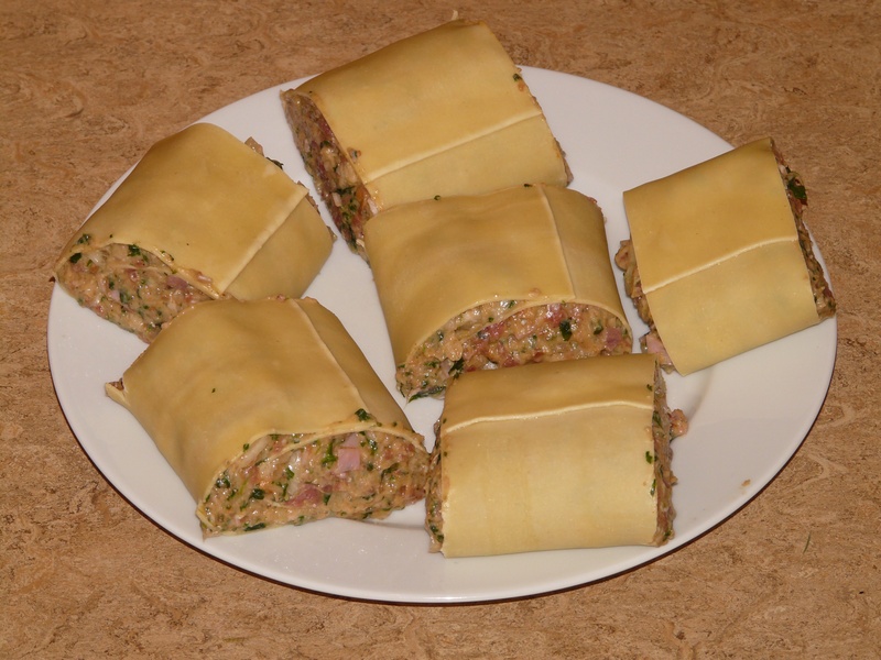 indulgence, cheese, slice, table, bread, filling, pasta, serving size, temptation, hide, eat, plate, almost time, food, indoors, freshness, close-up, sweet food