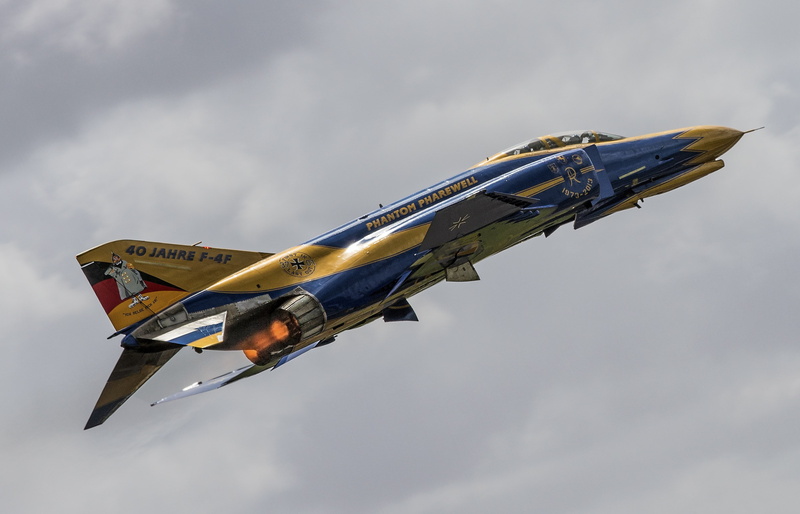 mode of transportation, airshow, outdoors, plane, mcdonnell douglas f 4 phantom ii, 2K, nature, side view, sky, aerospace industry, airplane, no people