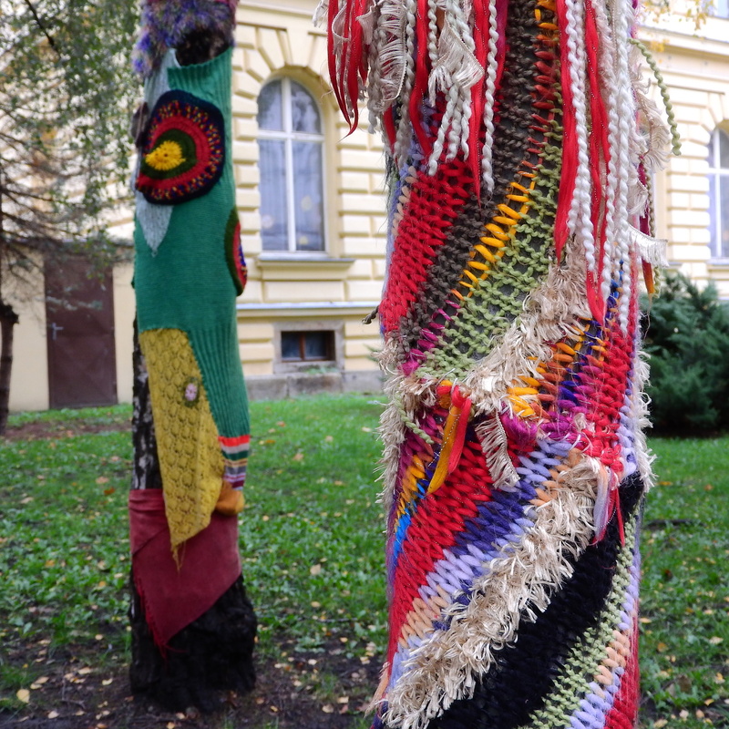 decoration, Guerilla, hanging, art and craft, Yarn Bombing, outdoors, Knit, no people, multi colored, braided trees, guerilla knit, 2K, religion, nature