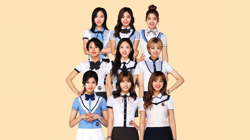 offspring, yellow background, Twice, girls, togetherness, Band (Music), smiling, boys, friendship, child, front view, portrait, group of people, women