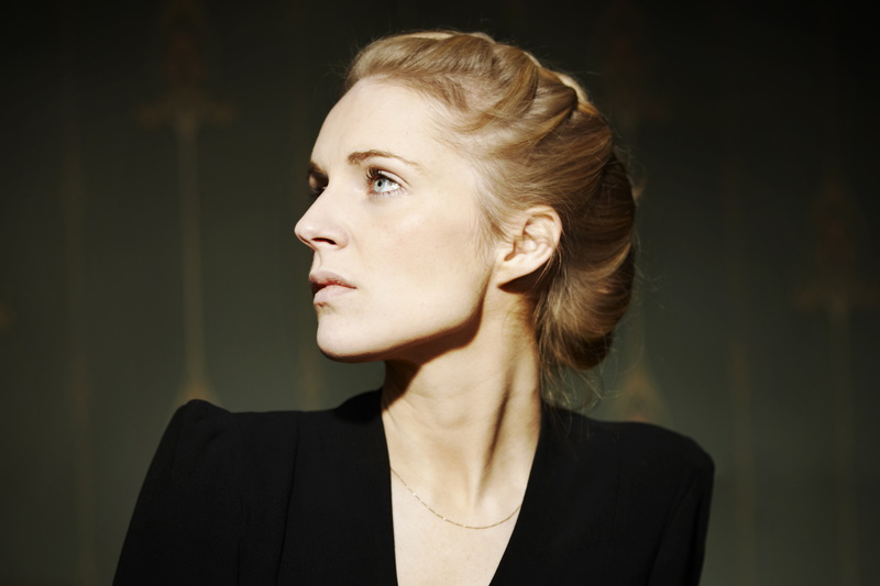 singer, braid, Agnes Obel, girl, 4K, eyes, chain, look, blonde