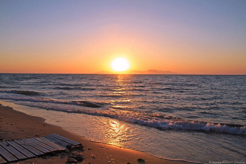 sunset, outdoors, body, mediterranean Sea, reflection, landscape, agnes perrot, 1080P, light - Natural Phenomenon, gold Colored, sun, dusk, idyllic, beauty In Nature