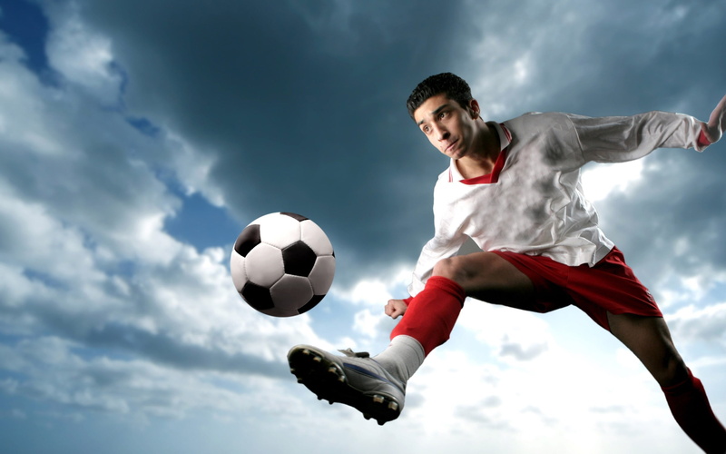 sport, sky, low angle view, sports equipment, soccer uniform, arms raised, Football, longsleeved, men, nature, sports clothing, athlete, s, young adult