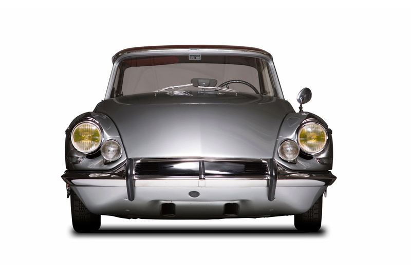 1963, chrome, single object, front view, citron, concorde, white background, 4K, close-up, headlight, land vehicle, indoors, mode of transportation, no people