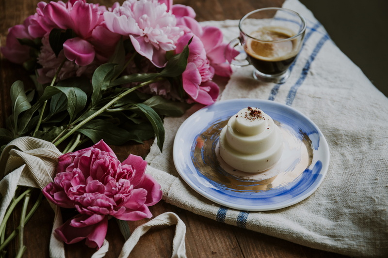 still life, beside, coffee and cake, high angle view, plate, sweet, freshness, marbled, glass, close-up, food and drink, refreshment, flatlay