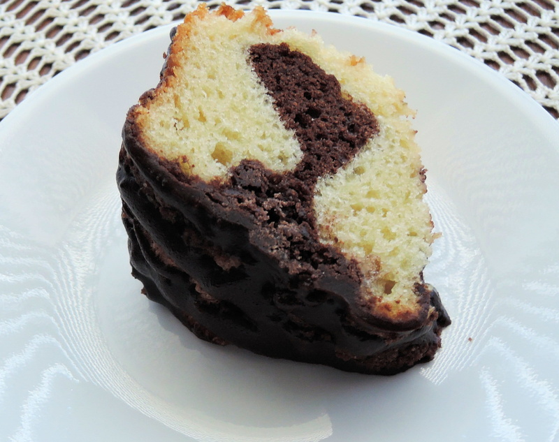 still life, 2K, chocolate, Coffee Cake, unhealthy eating, temptation, food, Dessert, frosting food, indoors, serving size, close-up, ready-to-eat, sweet food