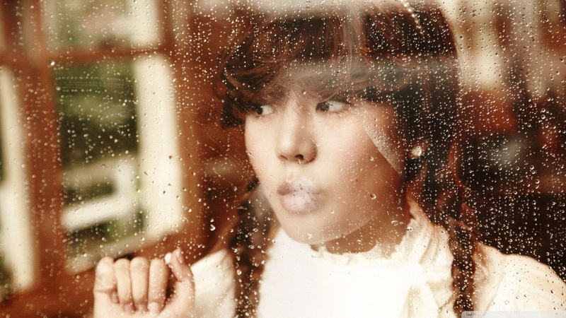 depression - sadness, glass - material, window, drop, offspring, wet, brown hair, emotion, outdoors, one person, raindrop, rain, portrait, waiting, front view