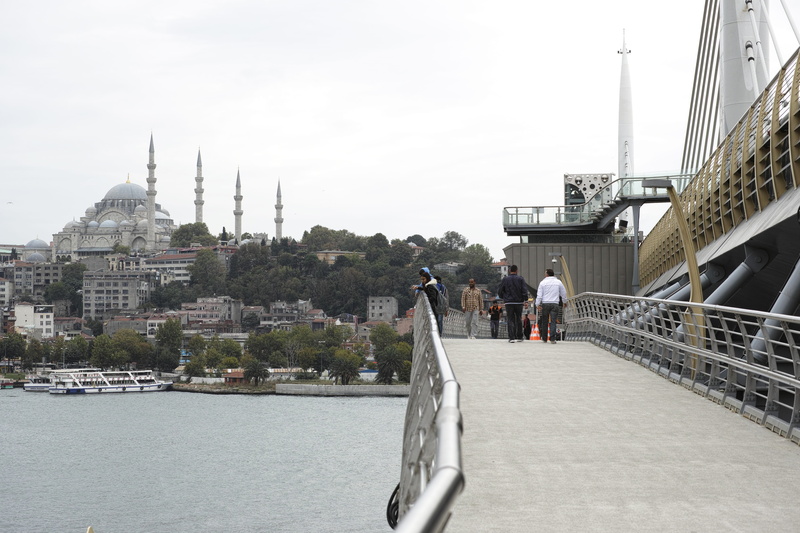 travel, estuary, road, city ​​center, real people, religion, built structure, men, 4K, turkey, outdoors, composition, outdoor, eminönü, building exterior
