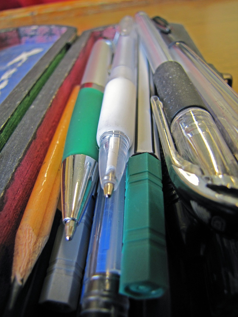 container, choice, multi colored, variation, day, Pens, pen, writing instrument, high angle view, pencil, Pencil Case, paintbrush, still life, brush, close-up