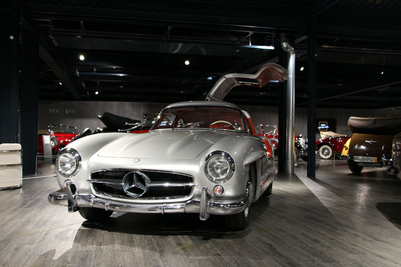 shopping, motor, indoors, automobile museum, sl, grille, retro styled, garage, no people, daimler, land vehicle, pkw, night, automotive, benz, wealth, oldtimer