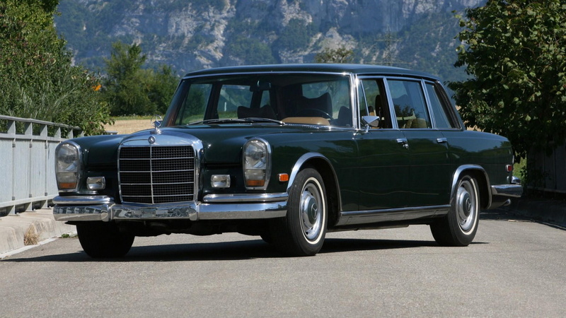 motor vehicle, vintage, outdoors, vintage car, car, mercedes, travel, sunlight, city, stuttgart, mode of transportation, day, luxury car, benz, 600, nature