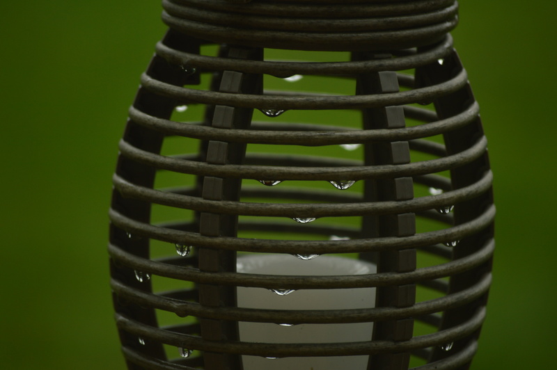 stack, pattern, safety, group, spiral, green color, metal, waterdrops, indoors, close-up, single object, container, repetition, coiled spring, no people