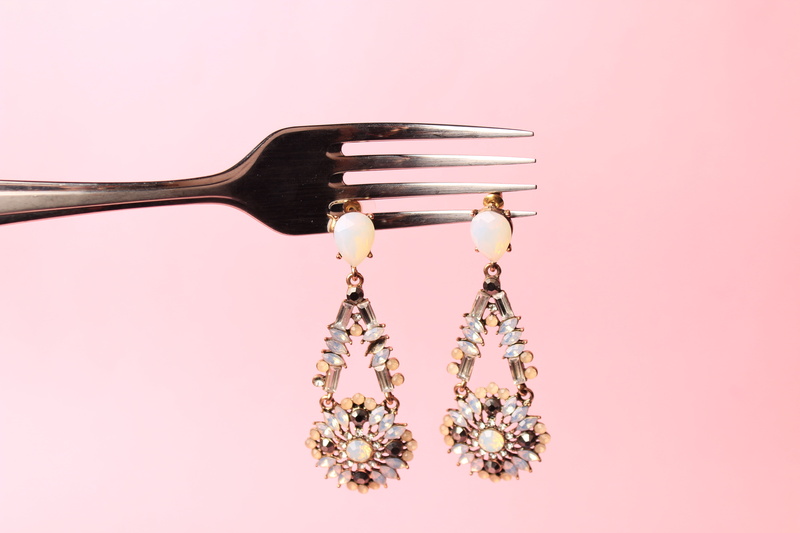 pink color, elegance, flower, eating utensil, womanly, shining, colored background, single object, studio shot, cut out, fashion, two objects, woman, copy space