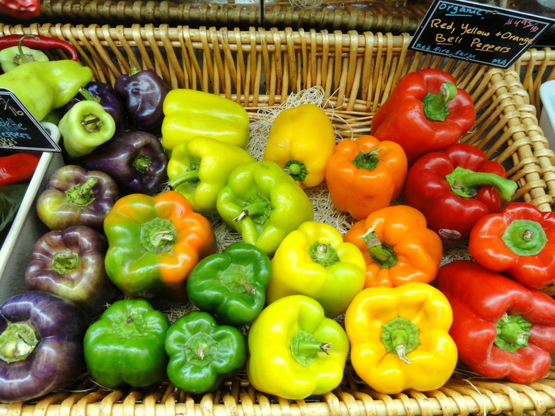 macro, red, peppers, variation, bell pepper, pepper, food, vegetable, retail, 4K, market, produce, retail display, red bell pepper, close-up, wicker, container