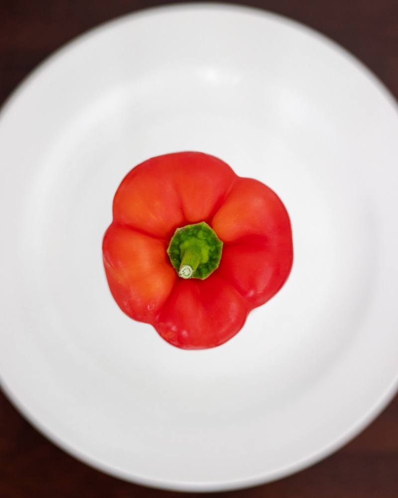 plate, ripe, platter, no people, spinach, plant, bean, soy, peach, fruit, pimiento, freshness, tomato, culinary, pepper, studio shot, directly above, comida
