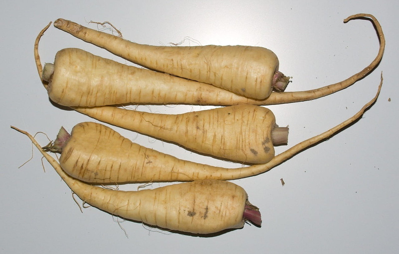 food and drink, wood - material, eat, indoors, studio shot, healthy eating, root vegetable, 720P, directly above, ingredient, five, wellbeing, white background