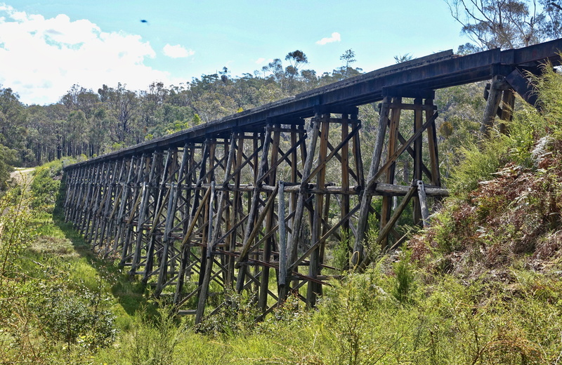 architecture, trestle, tracks, structure, 4K, railroad, cloud - sky, green color, land, bridge - man made structure, sky, plant, bridge, railway, classic