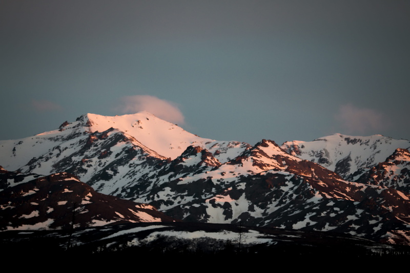 5K, gloe, non-urban scene, mountain range, tranquility, dawn, healy, cold temperature, idyllic, cold, snowcapped mountain, peak, scenics - nature, snow