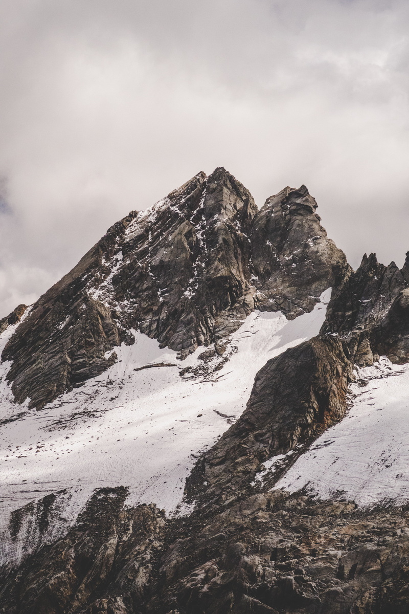 peak, daytime, cliff, sharp, day, low, mountainscape, formation, cloud - sky, ridge, nature, mountain, cold temperature, mountain, scenics - nature