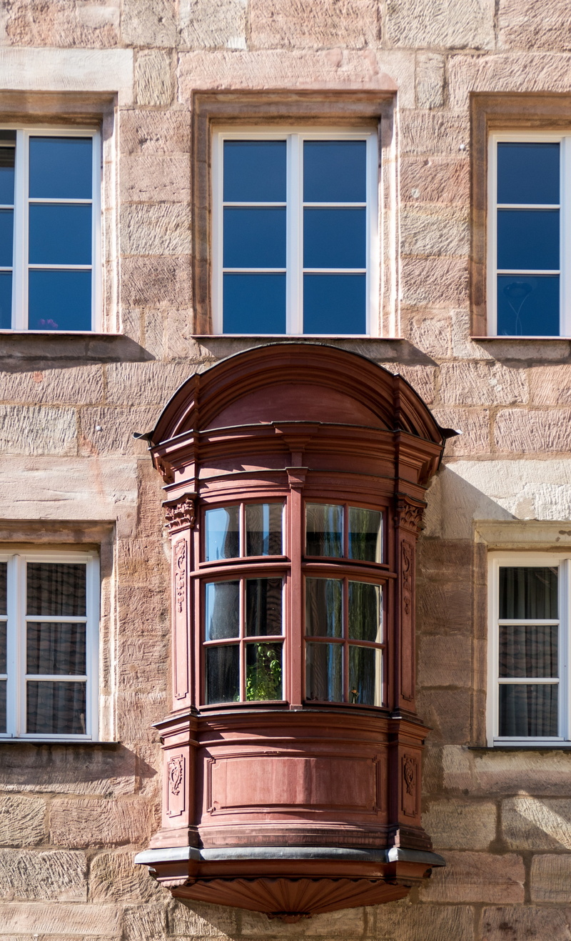 building exterior, no people, swiss francs, wall - building feature, brown, nuremberg, historically, residential district, door, sunlight, middle ages
