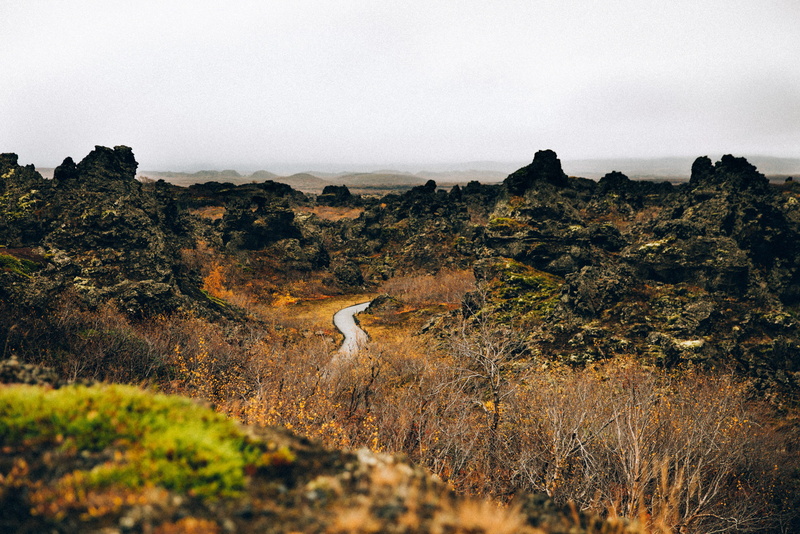 route, path, perspective, range, plants, plant, mountains, vacation, 2K, valley, no people, winding, tranquil scene, rock - object, cliffs, highlands