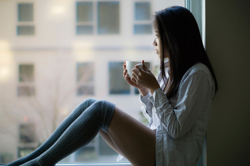 hairstyle, long hair, daydreaming, pair, legs, holding, contemplation, gray, reverie, food and drink, side view, hair, 1080P, young adult, relaxation