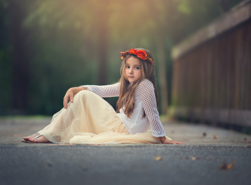 Cute, women, fashion, young adult, long, 2K, one person, beauty, mesh, sleeved, hairstyle, casual clothing, looking away, looking, s, daydreamer, leisure activity