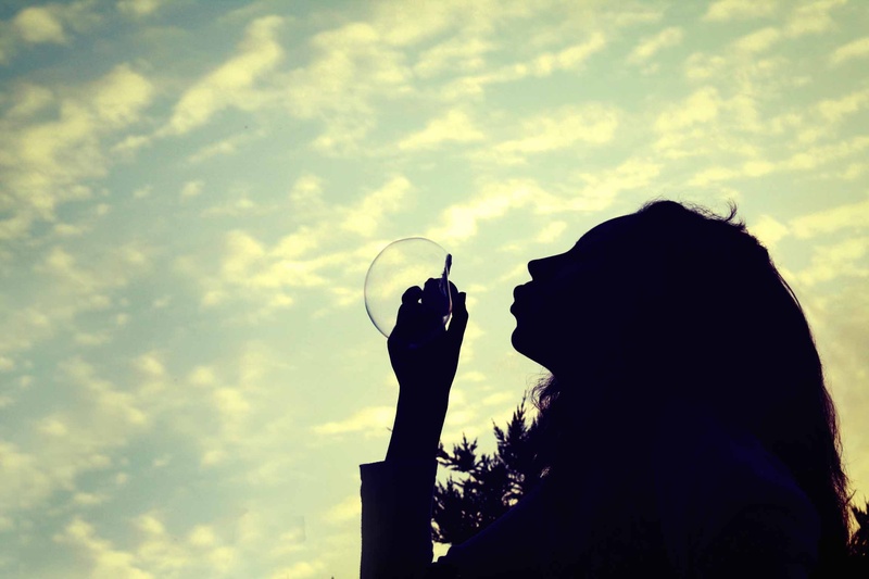 silhouette, clouds, daydream, bubble, people, portrait, headshot, nature, holding, sunglasses, sunset, sky, profile view, day, 1080P, leisure activity