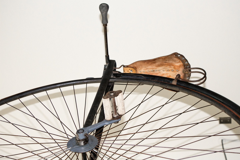 nature, rim, handlebar, fitness, outdoors, low angle view, circle, white, vintage, large, bicycle, spokes, 4K, sky, angle, wheel, invention, wood - material