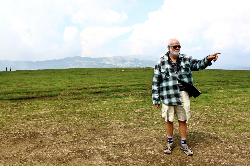 cloud - sky, landscape, dom, males, transalpina, front view, plant, 2K, leisure activity, mountains, romania, human arm, outdoors, lifestyles, fashion