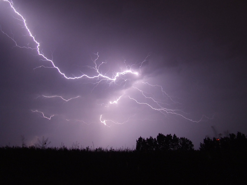 power, weather, warning sign, dramatic sky, extreme weather, rain, forked lightning, beauty in nature, strike, storm, dark, storm cloud, no people, power in nature