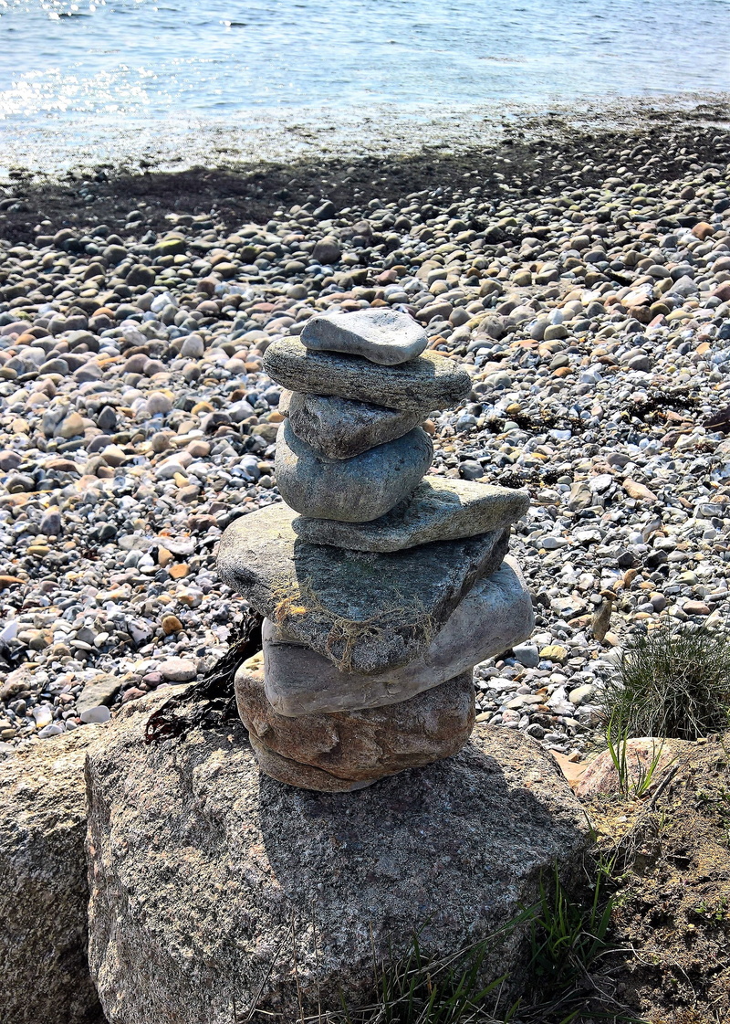 stone figure, rocky coast, nature, stone - object, balance, water, stone, stack, stone sculpture, day, land, artistically, rock, sea, pebble, successive laminated stones