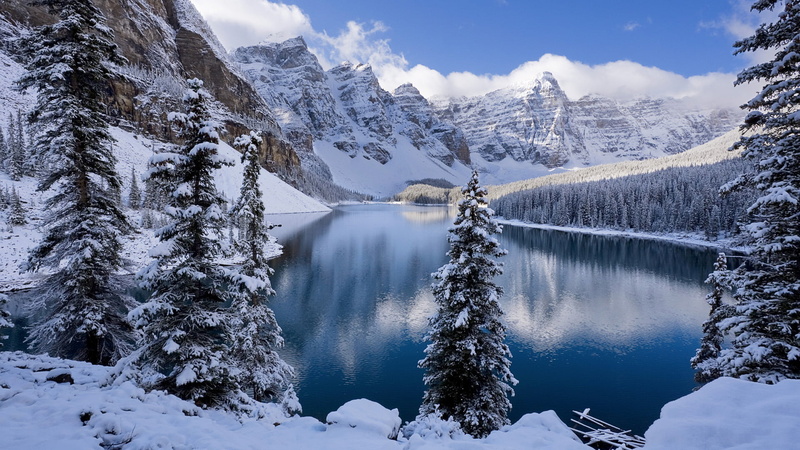 cloud - sky, cold temperature, frozen, mountain range, water, peak, scenery, scenics - nature, beauty in nature, ski, park, range, non-urban scene, sun