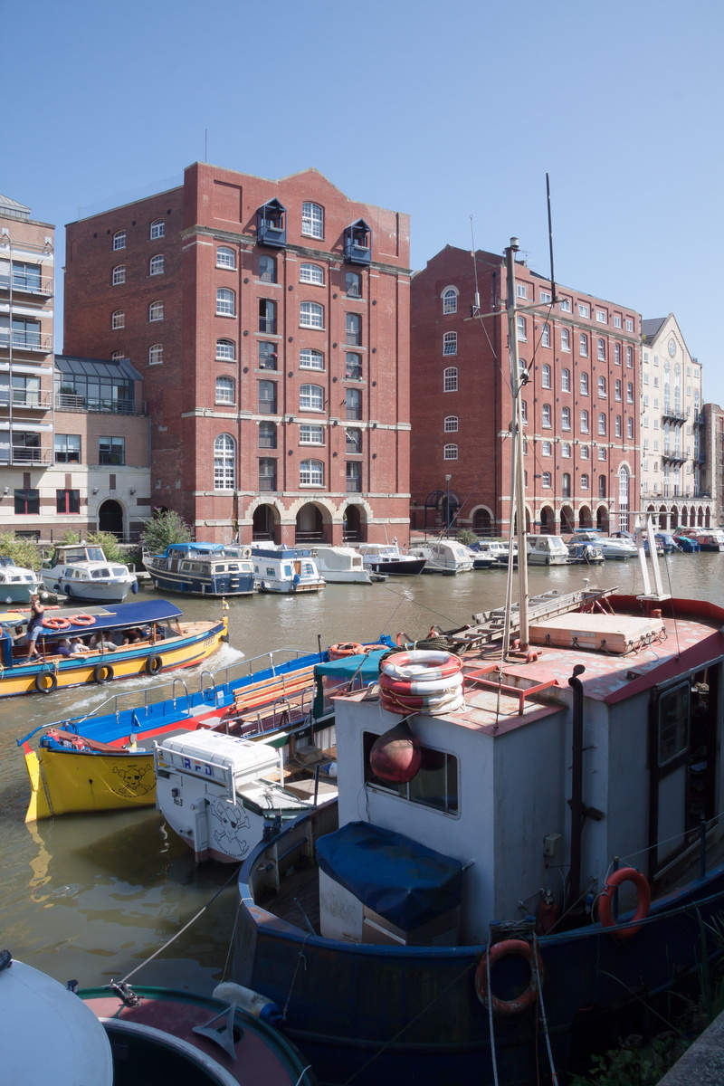 travel destinations, ship, boot, mode of transportation, houses stock, port, clinker, sailboat, built structure, building, brick, building exterior, river