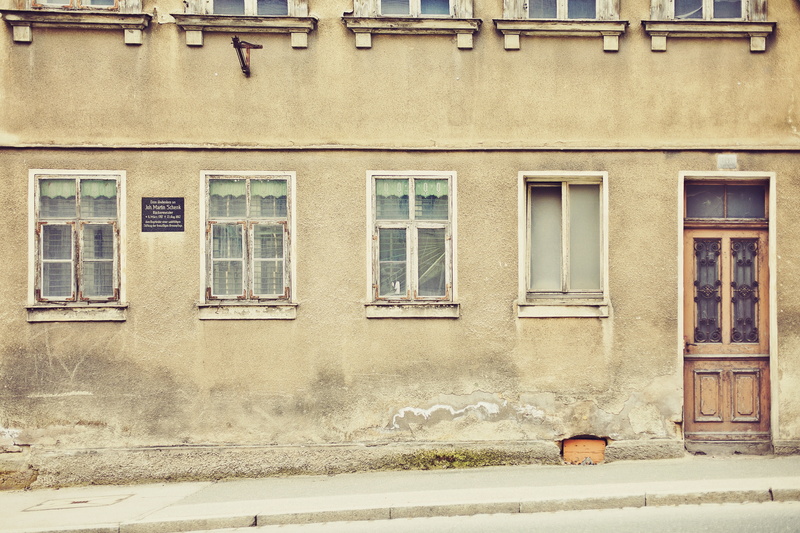 decay, residential district, wall - building feature, demolition, architecture, built structure, old, glass - material, ailing, safety, broken, hauswand