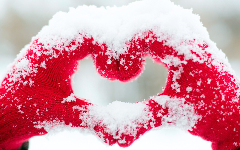 heart shape, warm, sweet food, warm clothing, sweet, winter, outdoors, 4K, valentines day - holiday, frozen, positive emotion, no people, valentine, heart