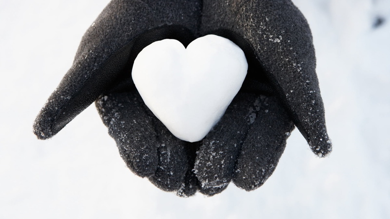 nature, heart, snowing, cold temperature, cold - Temperature, hands, outdoors, love, positive emotion, valentines day - holiday, romance, studio shot, christmas