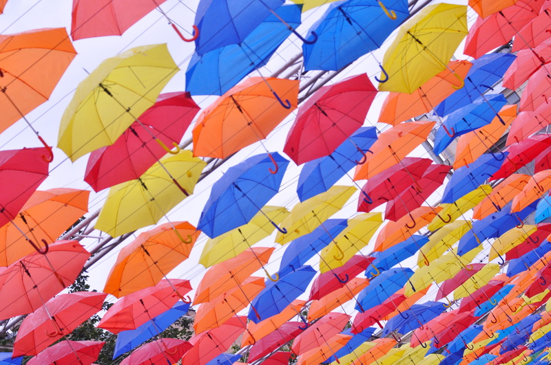 backgrounds, umbrella, 4K, outdoors, no people, full frame, sky, festival, wind, flying, multi colored, environment, hanging, celebration, balloon, mottled
