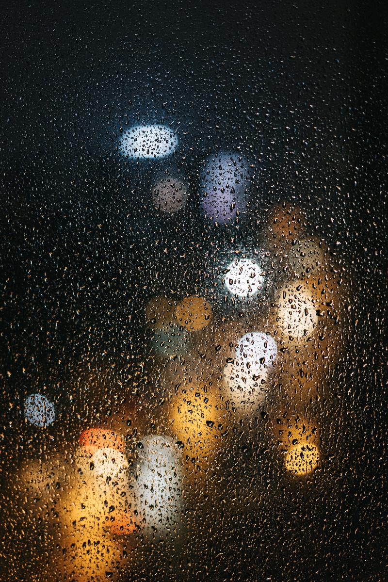 bokeh, dream, dim, indoors, sky, quiet, white, light effects, 5K, water, drop, water droplets, pattern, sleeping their palate, with the beat, its raining
