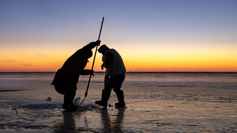 orange color, sunset, cooperation, 5K, peoples republic of china, beach, scenics - nature, nature, lifestyles, water, positive emotion, men, sky, silhouette