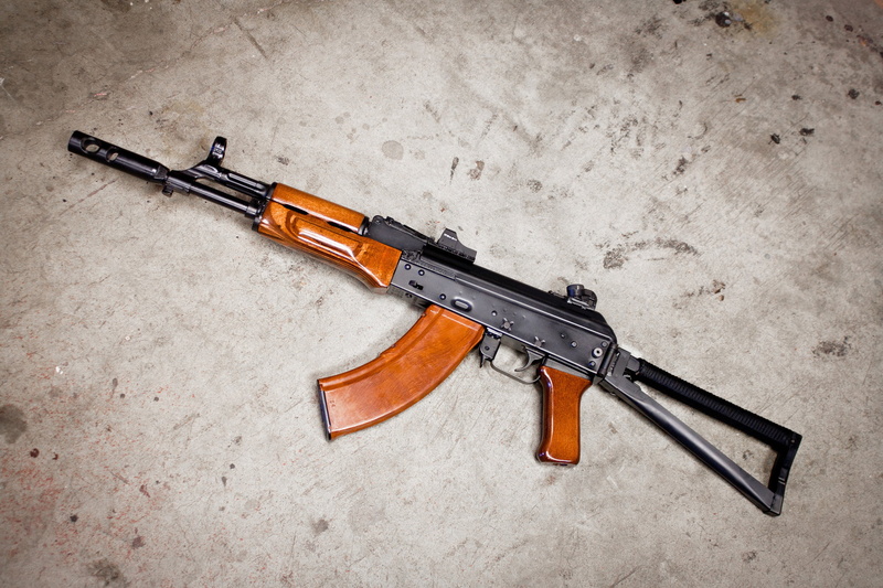 machine, 1080P, background, The AKS-74, sign, target Shooting, gun, shooting A Weapon, barrel, brown, ak, ammunition, machine gun, aiming, war, antique